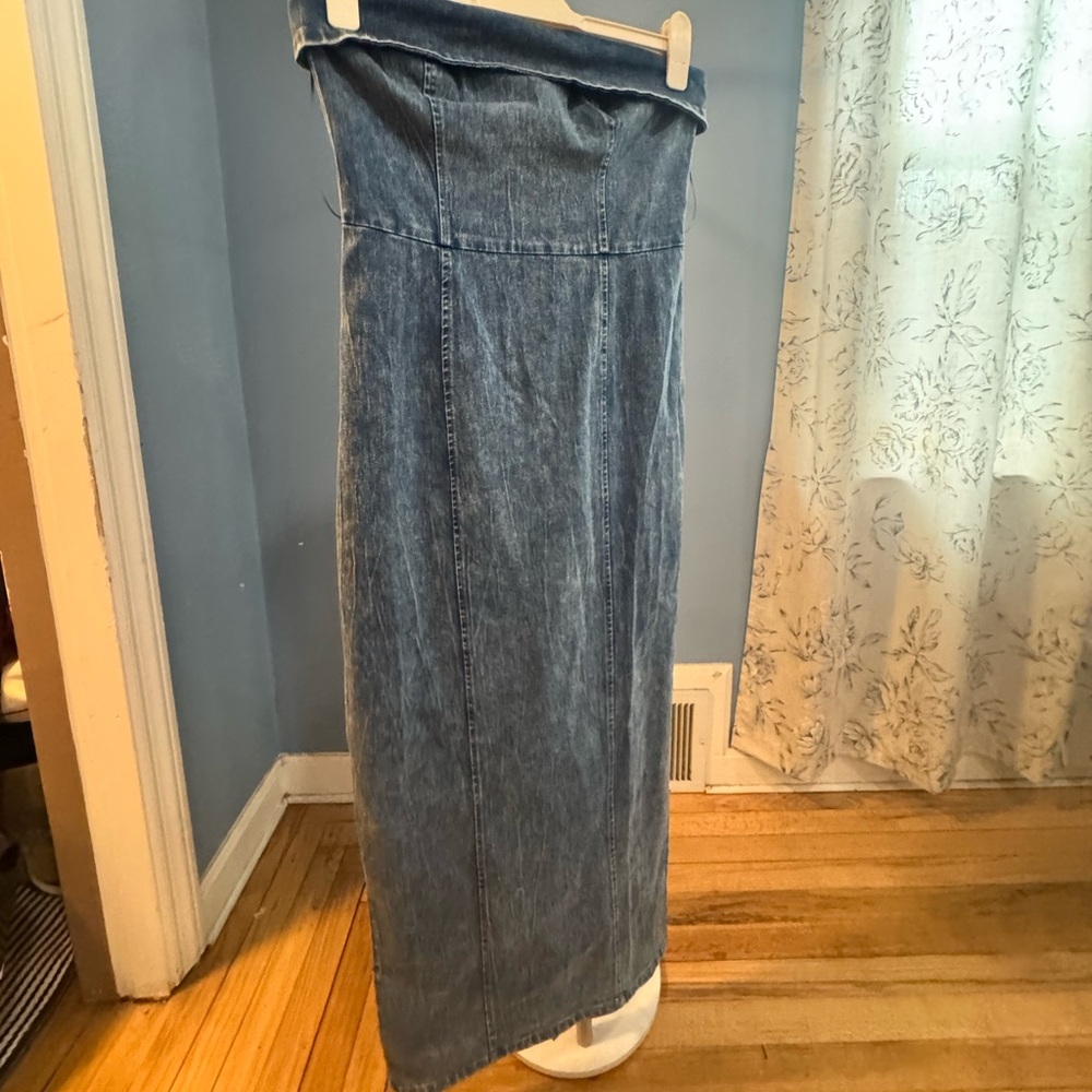 Elegant Strapless Blue jean Midi Dress - Picture 4 of 5